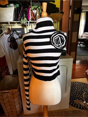 Black and White Striped Turtleneck Crop Sweater with Rosette